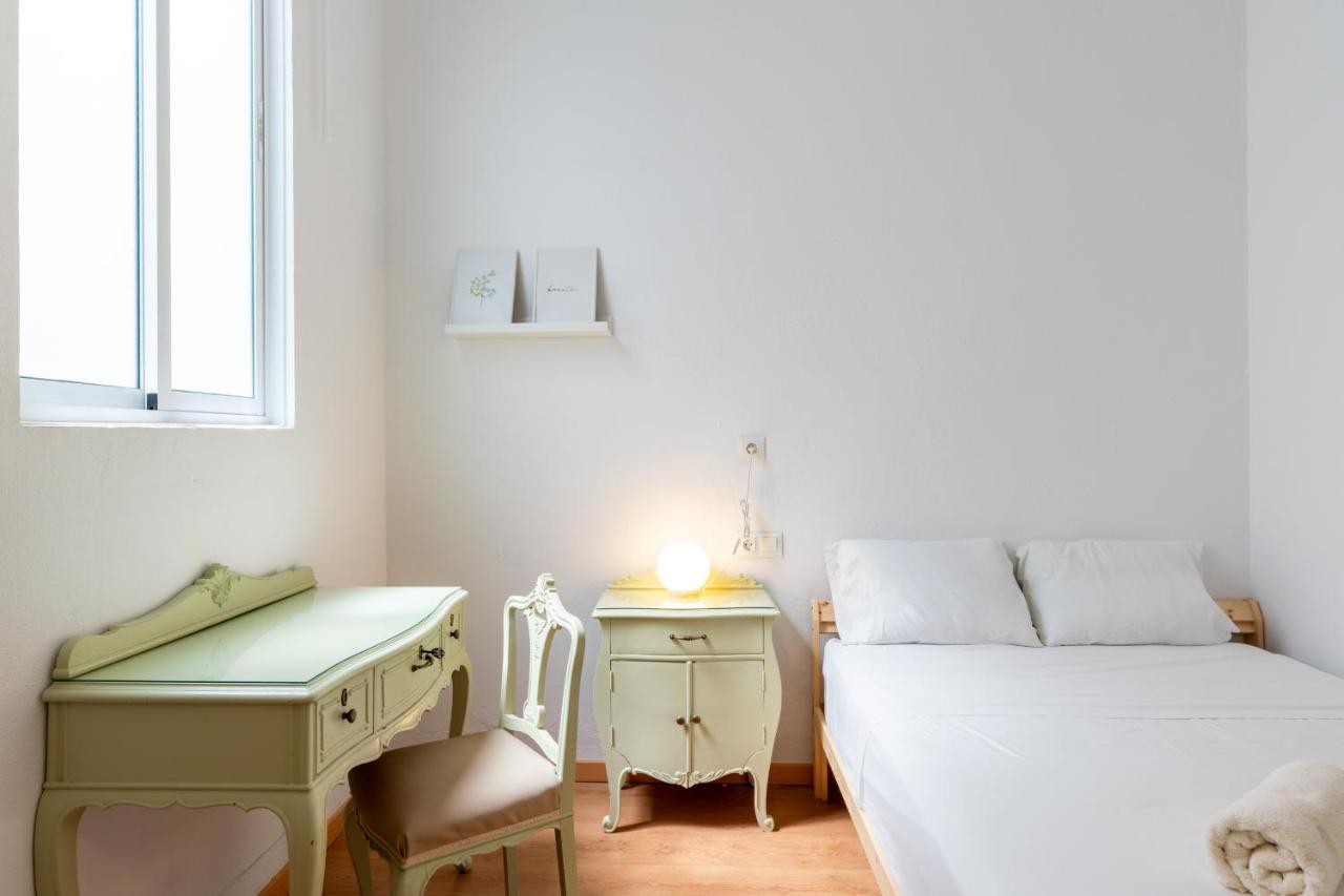 Aoa Conde De Ibarra Apartment Seville Luaran gambar