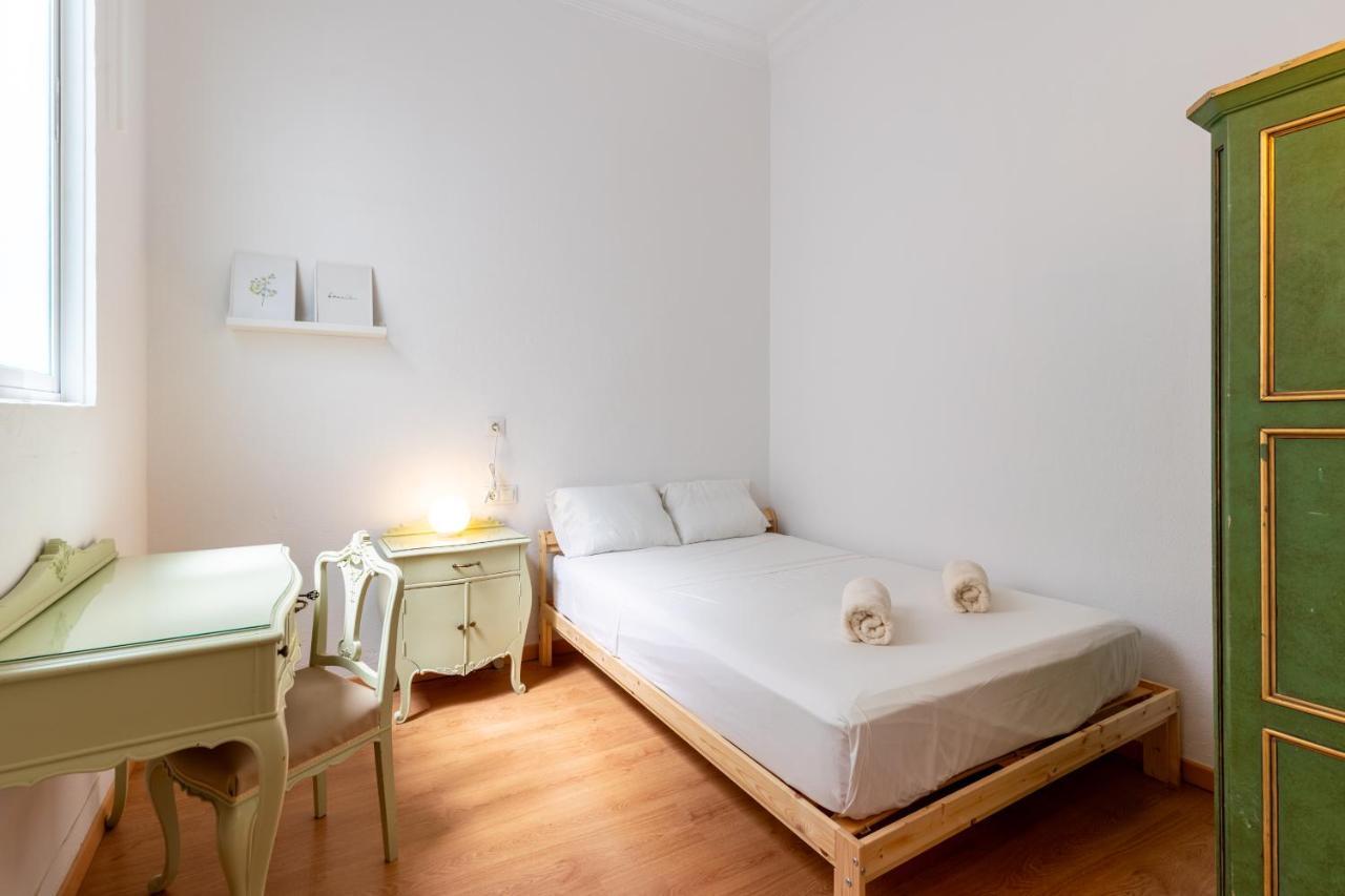 Aoa Conde De Ibarra Apartment Seville Luaran gambar
