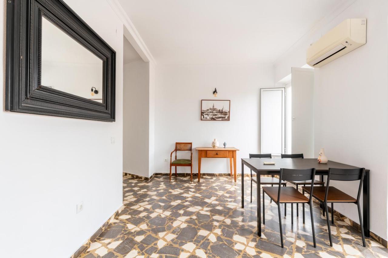 Aoa Conde De Ibarra Apartment Seville Luaran gambar
