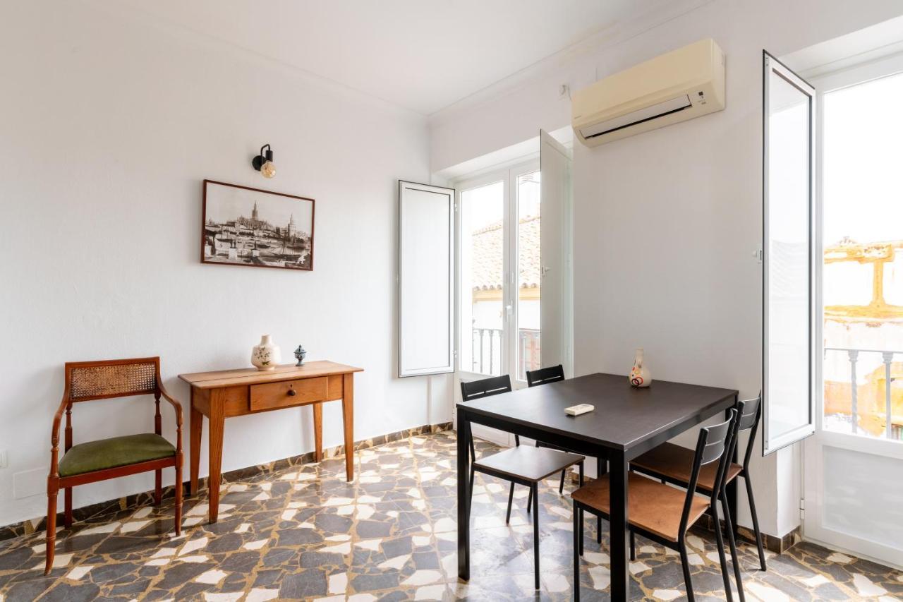 Aoa Conde De Ibarra Apartment Seville Luaran gambar