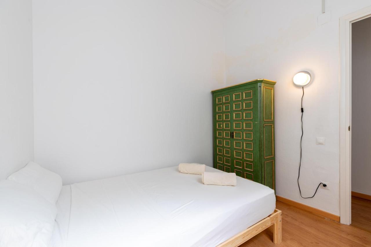 Aoa Conde De Ibarra Apartment Seville Luaran gambar