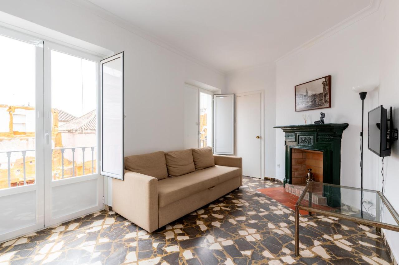 Aoa Conde De Ibarra Apartment Seville Luaran gambar