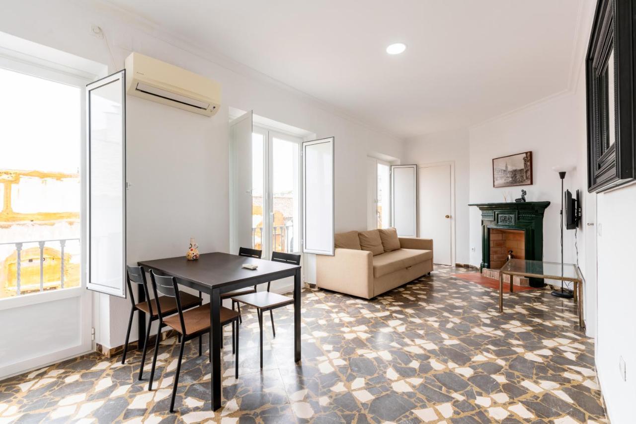 Aoa Conde De Ibarra Apartment Seville Luaran gambar
