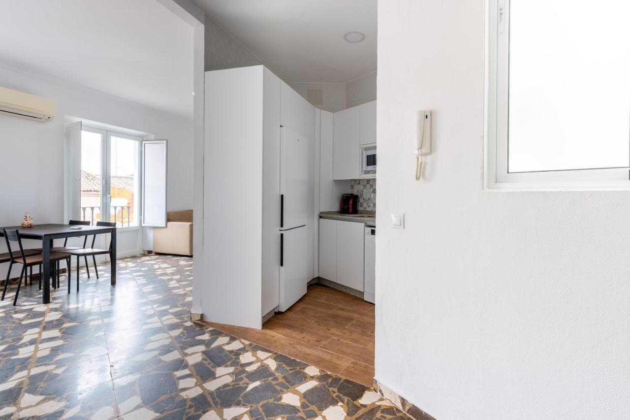Aoa Conde De Ibarra Apartment Seville Luaran gambar