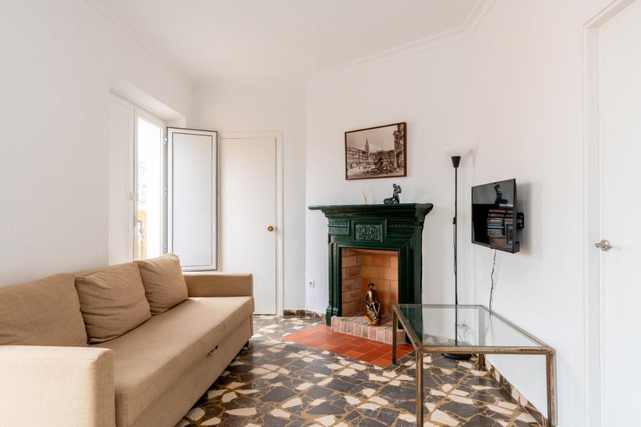 Aoa Conde De Ibarra Apartment Seville Luaran gambar